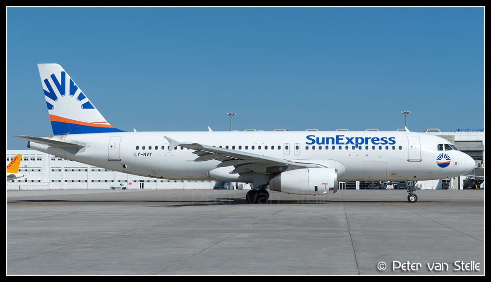 8076095 SunExpress A320 LY-NVY  AYT 28082019 Q1