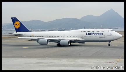 8062634 Lufthansa B747-400 D-ABYP 1500th-sticker HKG 27012018