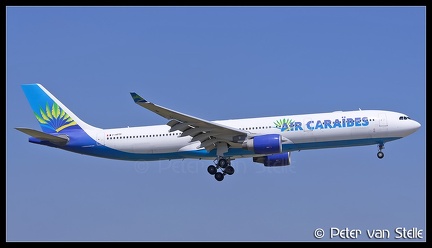 8052454 AirCaraibes A330-300 F-HPTP  ORY 18062017