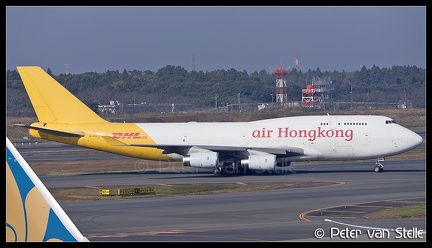 8046075 AirHongKong B747-400F B-HOU DHL-colours NRT 13112016