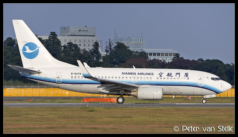 8046394 XiamenAir B737-700W B-5278 old-colours NRT 13112016