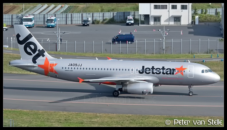 8048062_JetstarJapan_A320_JA09JJ__NRT_17112016.jpg