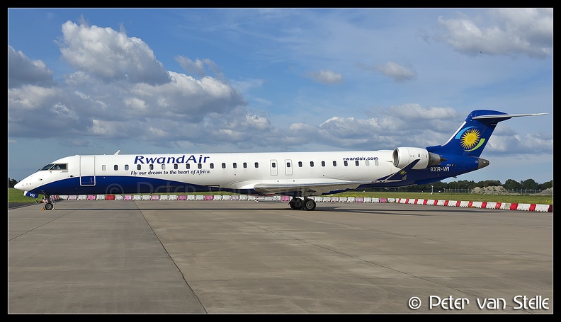 6102239 Rwandair CRJ900 9XR-WI  RTM 08102016
