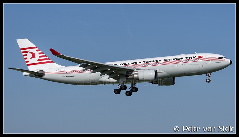 8041806_TurkishAirlines_A330-200_TC-JNC_Retro-colours_AMS_13052016.jpg