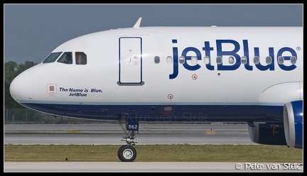 3016177 Jetblue A320 N562JB-nose FLL 14112011