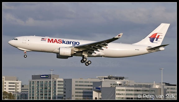 3013975 MASKargo A330-200F 9M-MUA PVS AMS 15092011