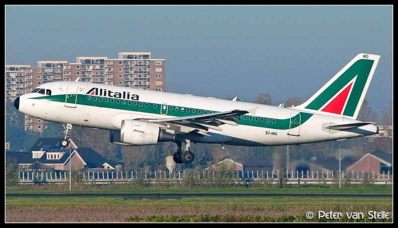 3014455_Alitalia_A319_EI-IMG_AMS_15102011.jpg