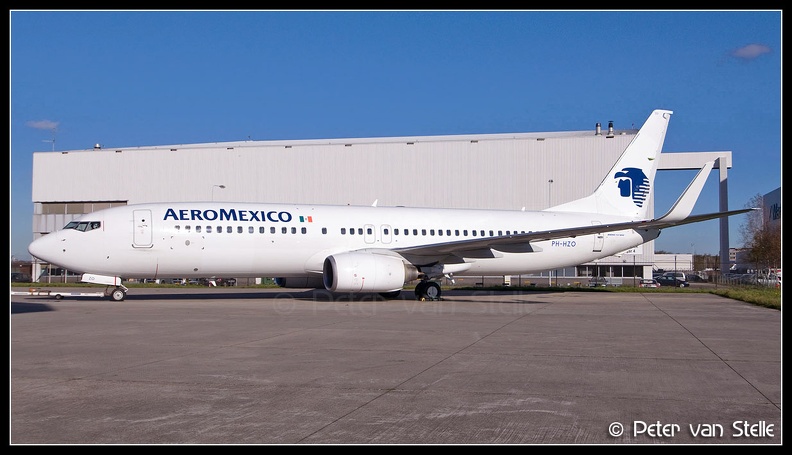 3014994_Aeromexico_B737-800W_PH-HZO_AMS_04112011.jpg