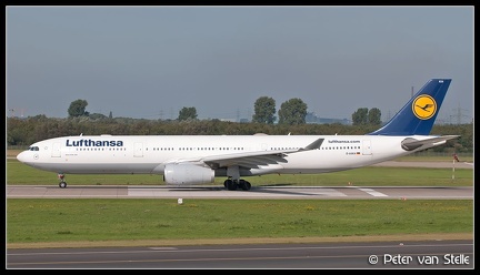 3014239 Lufthansa A330-300 D-AIKH DUS 24092011