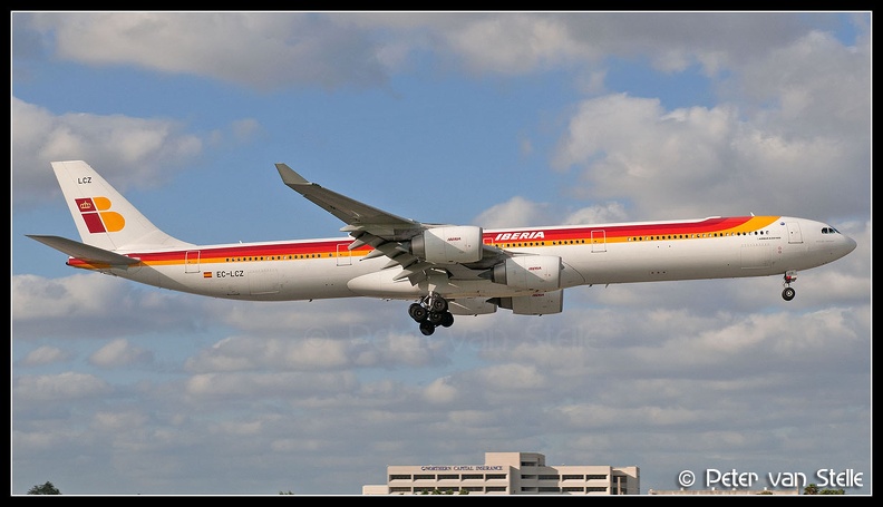 3015477_Iberia_A340-600_EC-LCZ_MIA_12112011.jpg
