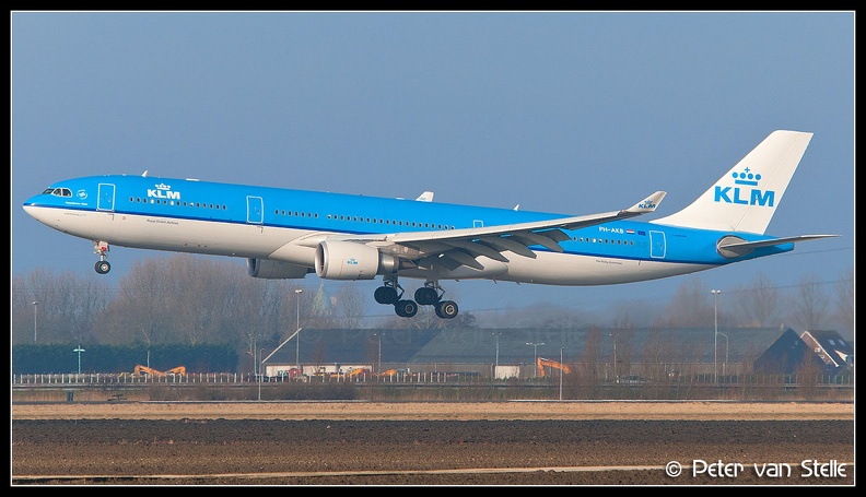 3022879_KLM_A330-300_PH-AKB_AMS_17022013.jpg