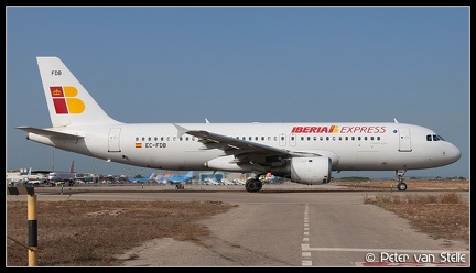3020890 IberiaExpress A320 EC-FDB PMI 19082012