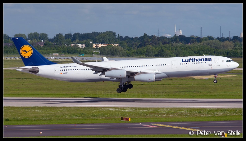 8002263_Lufthansa_A340-300_D-AIGV__DUS_02062013.jpg