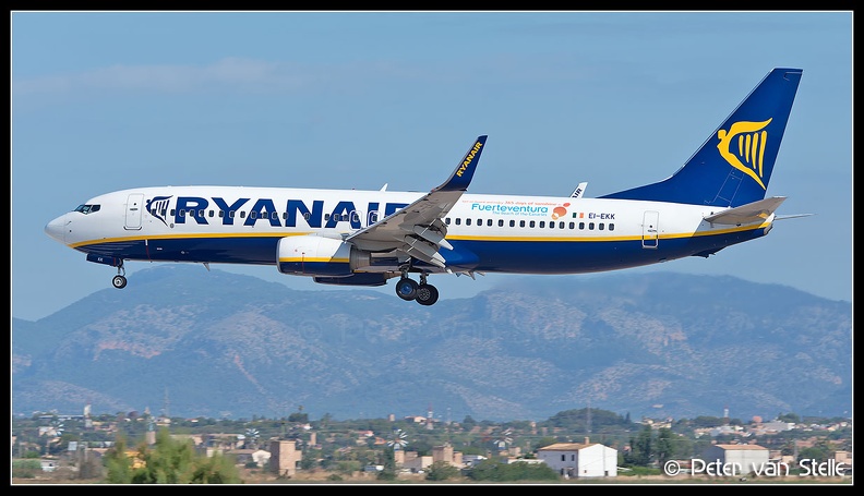 8020410_Ryanair_B737-800W_EI-EKK_Fuerteventura-stickers_PMI_13072014.jpg
