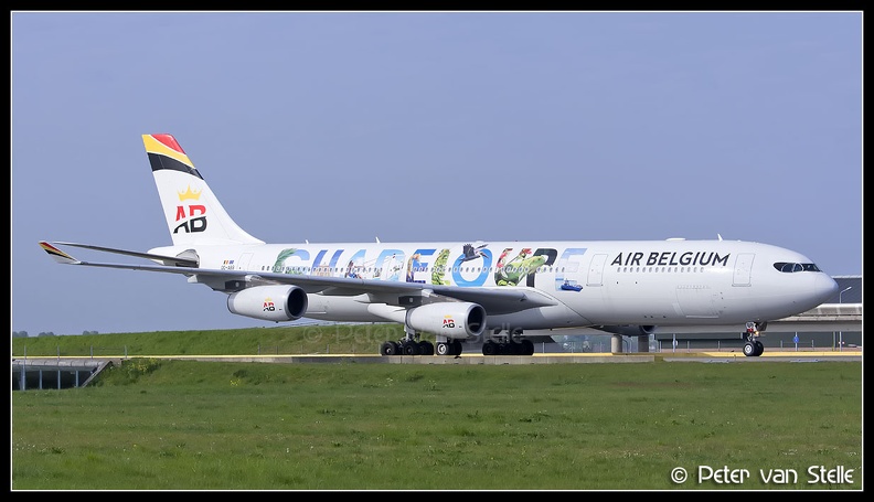20200427_172508_6111294_AirBelgium_A340-300_OO-ABB_Guadeloupe-colours_AMS_Q2.jpg