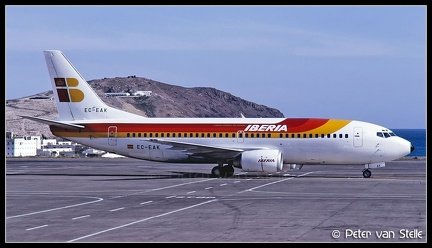 19890132 Iberia B737-3Q8 EC-EAK  LPA 17011989