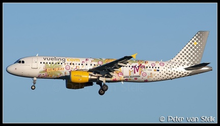 3005385 Vueling A320 EC-KDH MTV-colours AMS 28052009