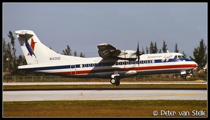19930327 AmericanEagle ATR42-300 N143DD  MIA 31011993