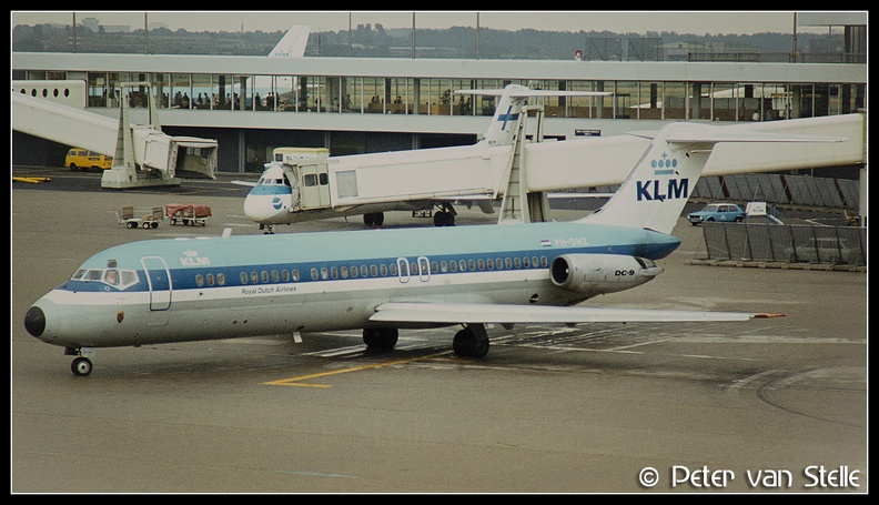 19780704_KLM_DC9-33RC_PH-DNZ__EHAM_05081978.jpg