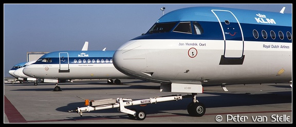 19900219    overview-Fokker100s AMS 18031990