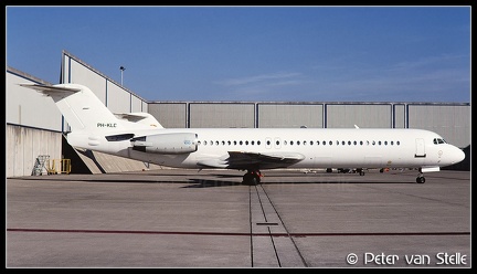 19901605  Fokker100 PH-KLD all-white AMS 14051990