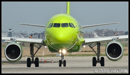 2004657 S7Airlines A319 VP-BHV-noseon FRA 31082008