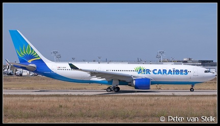 3007060 AirCaraibes A330-200 F-OFDF  ORY 23082009