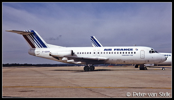 19921838 AirFrance F28 F-GDSK  LGW 25071992