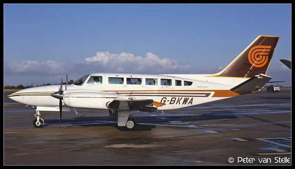 19861834 Orion Cessna404 G-BKWA  EMA 23101986