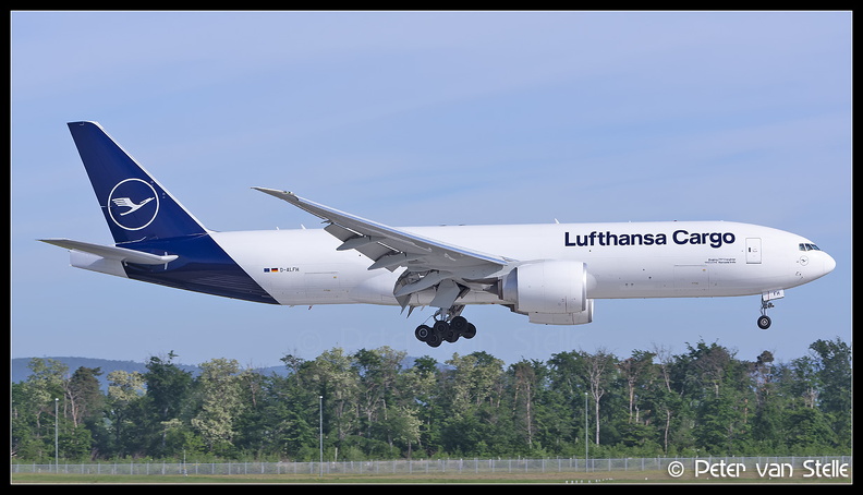 20220515_091028_6119850_LufthansaCargo_B777-200F_D-ALFH_new-colours_FRA_Q2.jpg
