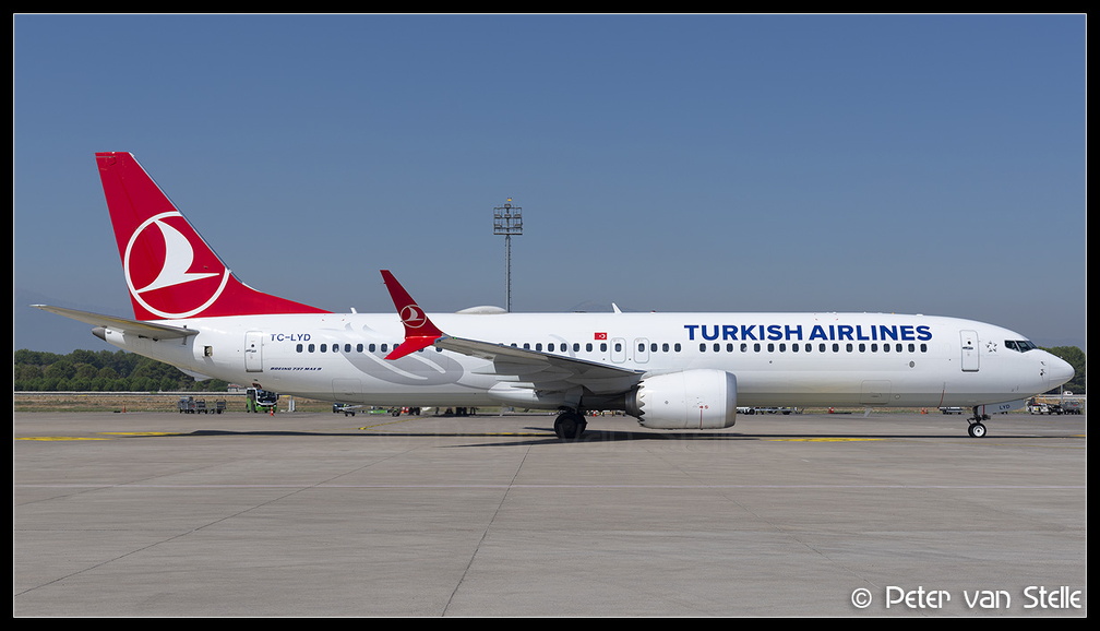 20220902 101207 6122561 TurkishAirlines B737-MAX9 TC-LYD  AYT Q1
