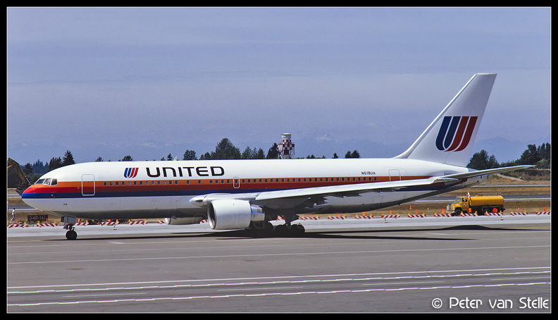 19921619_United_B767-200_N618UA__SEA_19061992.jpg