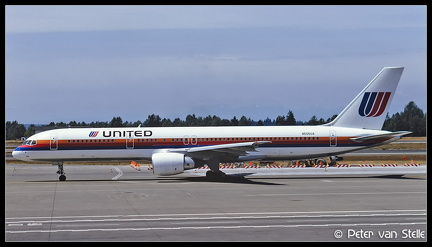 19921621 United B757-200 N506UA  SEA 19061992