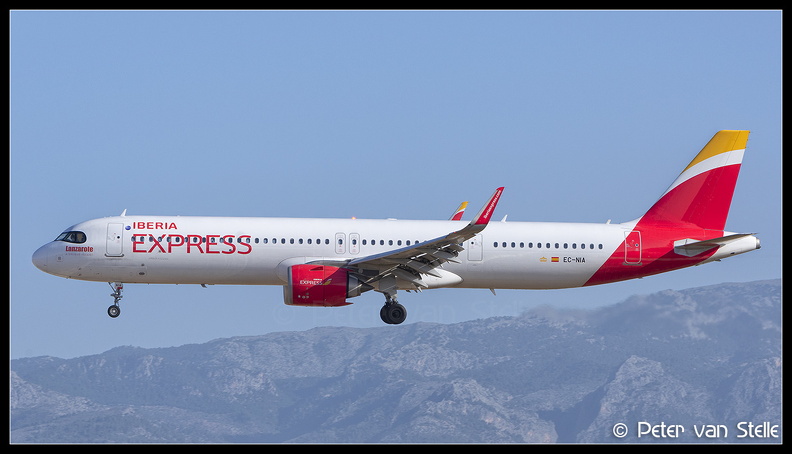 20220625_085025_6120390_IberiaExpress_A321N_EC-NIA_Lanzerote-stickers_PMI_Q2.jpg
