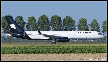 20220807 090342 6121783 Icelandair B757-200W TF-LLL black-tail-colours AMS Q2