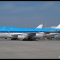 1001060 KLM B747-300 PH-BUR AMS 14042003