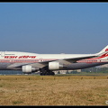 1002082 AirIndia B747-400 VT-EVB CDG 09082003
