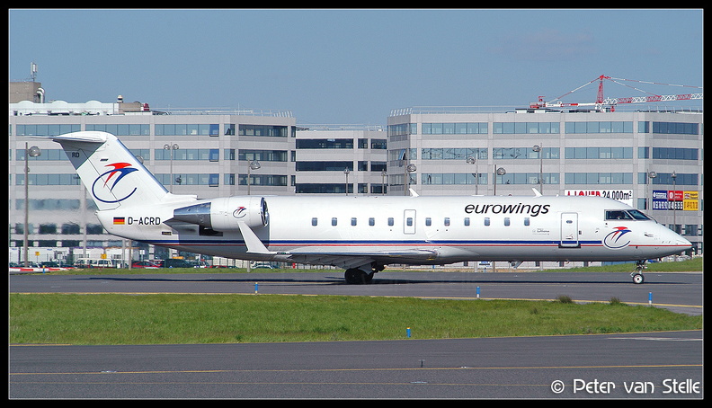 1005200_Eurowings_CRJ200_D-ACRD__CDG_24042004.jpg