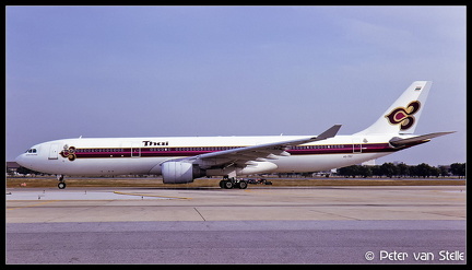 19961839 Thai A330-300 HS-TEC  BKK 09121996