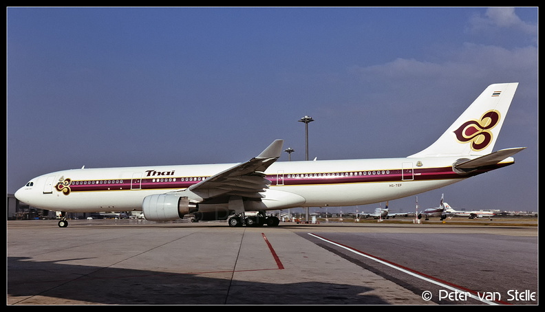 19962036_Thai_A330-300_HS-TEF__BKK_11121996.jpg