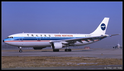20010401 ChinaNorthern A300B4-600 B-2327  PEK 29012001