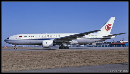 20010816 AirChina B777-200 B-2060  PEK 31012001