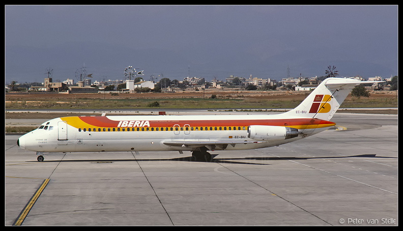 19861602_Iberia_DC9-32_EC-BIU__PMI_13091986.jpg
