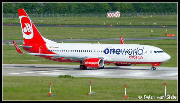 8002252 AirBerlin B737-800W D-ABMF OneWorld-colours DUS 02062013