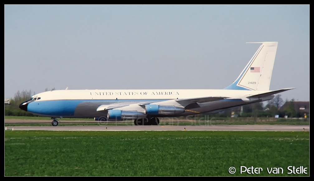 19840526 USofAmerica VC135B 62-4129  AMS 27041984