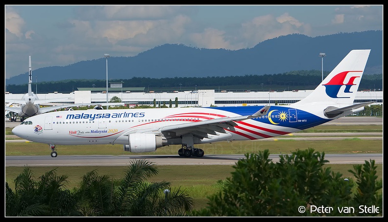 20200130_160219_6110298_MalaysiaAirlines_A330-200_9M-MTX_MalaysiaNegaraku-colours&VisitTrulyAsiaMalaysia2020-sticker_KUL_Q2.jpg