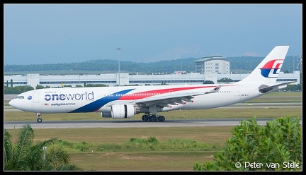 20200128 164146 6109764 MalaysiaAirlines A330-300 9M-MTE OneWorld-colours KUL Q2