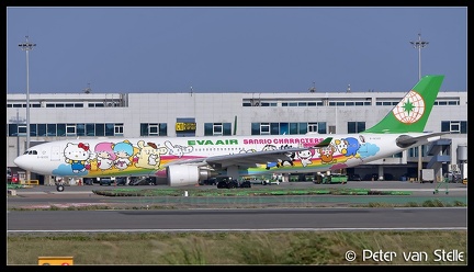 8060584 EvaAir A330-300 B-16332 Sanrio-Characters-colours TPE 23012018