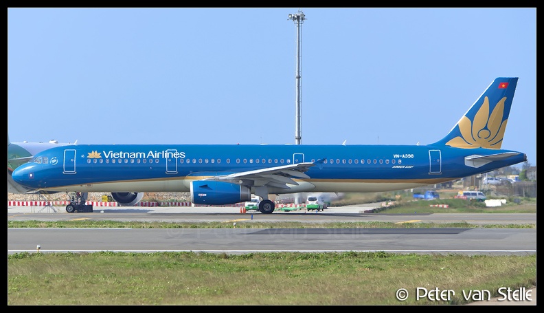 8060887_VietnamAirlines_A321_VN-A398_new-colours_TPE_23012018.jpg