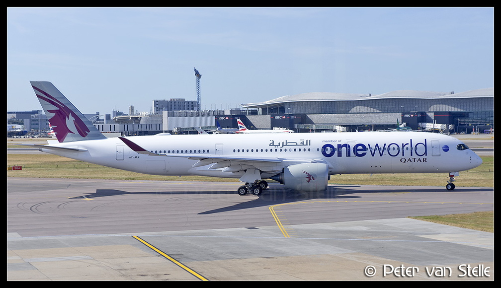 6103339 Qatar A350-900 A7-ALZ OneWorld-colours LHR 24062018 Q1